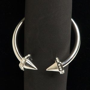 🌺 Aqua Brand Silver Spike Bracelet Hinge Open